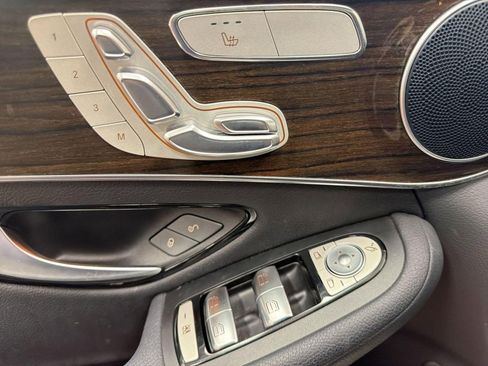 Used 2016 Mercedes-Benz GLC 300 4MATIC image 12