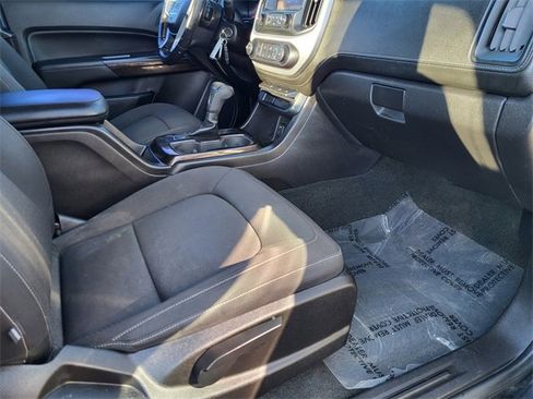 Used 2016 GMC Canyon SLE image 16