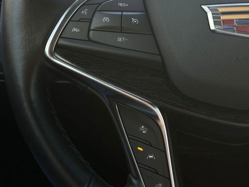 Used 2021 Cadillac XT5 Premium Luxury image 15