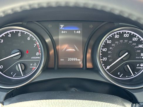 Used 2022 Toyota Camry SE w/ Carpet Mat Package (TMS) image 18