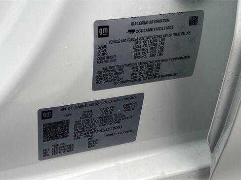 Used 2025 Chevrolet Silverado 2500 Custom w/ Custom Value Package image 40