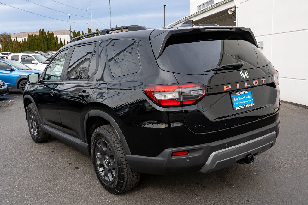 New 2026 Honda Pilot TrailSport image 8