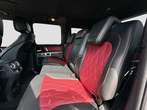 Used 2025 Mercedes-Benz G 63 AMG 4MATIC image 26