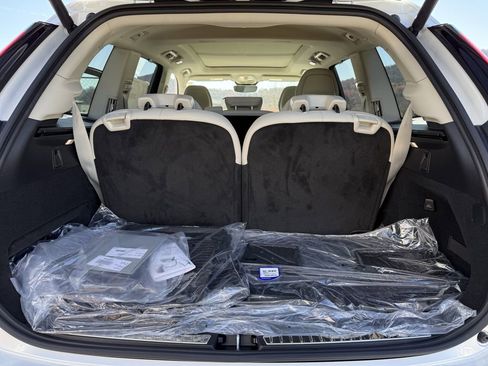 New 2026 Volvo XC90 B6 Ultra image 13