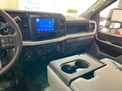 New 2026 Ford F250 XL w/ XL Chrome Package image 16