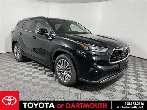 New 2026 Toyota Highlander Limited AWD/4WD image 1