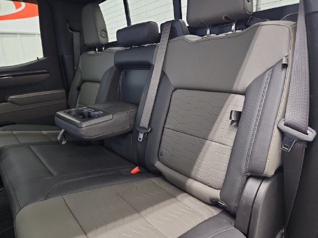 Used 2025 Chevrolet Silverado 1500 ZR2 w/ Technology Package AWD/4WD image 36