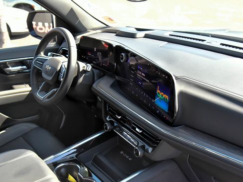 Used 2025 Chevrolet Tahoe LT AWD/4WD image 57