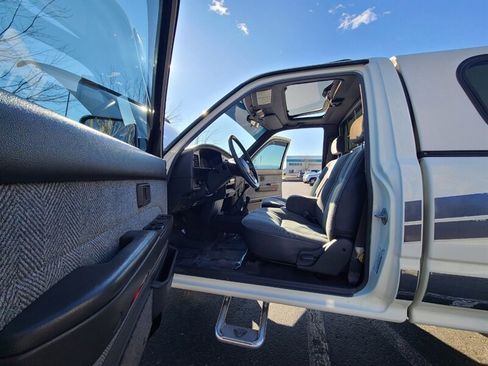 Used 1990 Toyota Pickup SR5 image 30