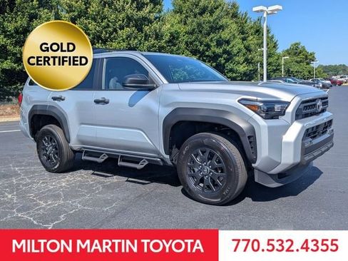 Certified 2025 Toyota 4Runner SR5 AWD/4WD image 2