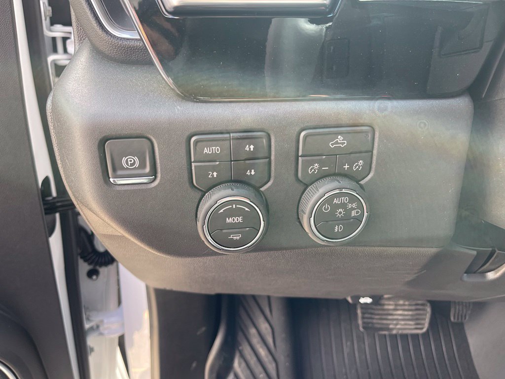 New 2026 Chevrolet Silverado 1500 RST w/ Convenience Package II AWD/4WD image 12