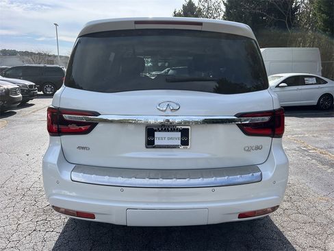 Used 2024 INFINITI QX80 Luxe image 15