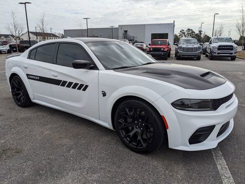 Used 2023 Dodge Charger SRT Hellcat w/ Harman/Kardon Audio Group image 17