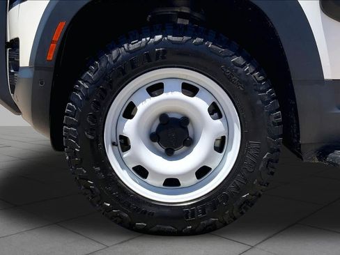 Used 2024 Land Rover Defender 110 S AWD/4WD image 9