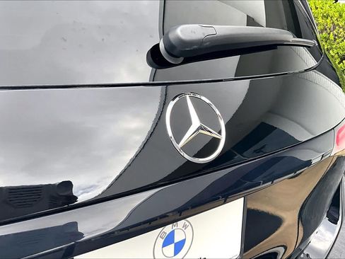 Used 2025 Mercedes-Benz GLC 300 image 31