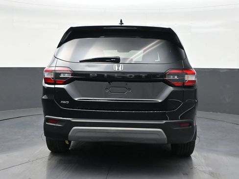 Used 2025 Honda Pilot EX-L image 4