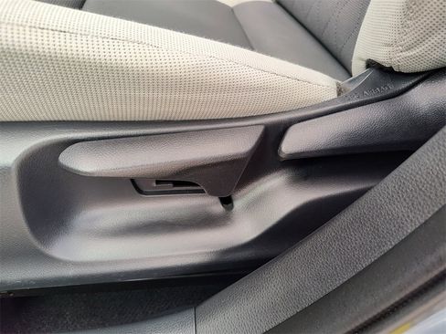 Used 2024 Toyota Corolla LE image 23