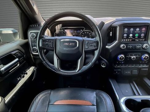 Used 2021 GMC Sierra 2500 AT4 w/ AT4 Premium Plus Package AWD/4WD image 9