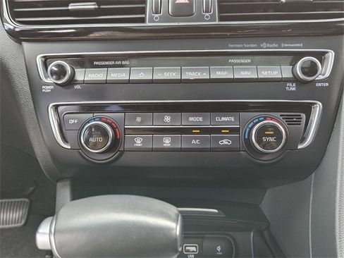 Used 2020 Kia Optima Premium image 20