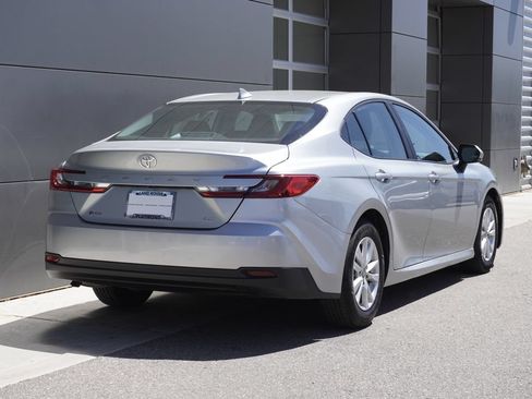 Used 2025 Toyota Camry LE FWD image 2