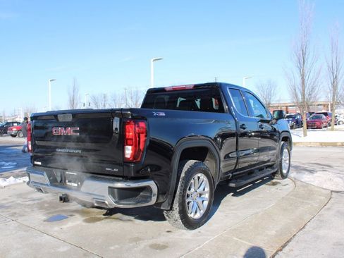 Used 2022 GMC Sierra 1500 SLE w/ X31 Off-Road Package image 7