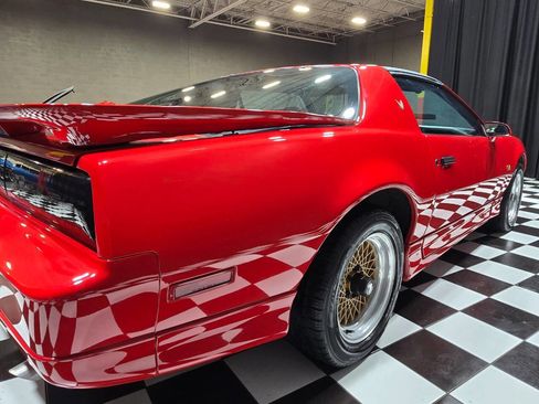 Used 1987 Pontiac Firebird Trans Am image 37