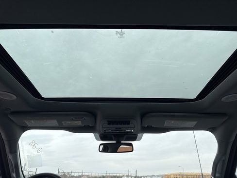 Used 2024 Ford F350 Lariat w/ Lariat Ultimate Package image 10