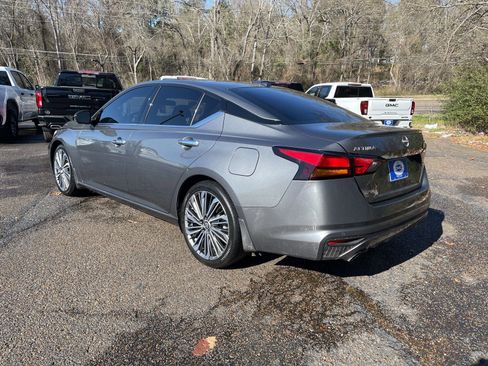 Used 2024 Nissan Altima 2.5 SL image 3