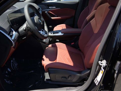 New 2026 BMW X2 xDrive28i w/ M Sport Package AWD/4WD image 17