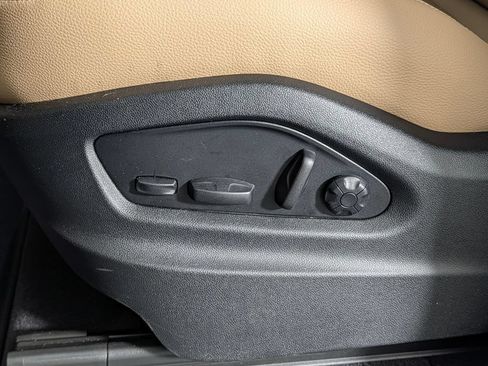 Certified 2026 Porsche Cayenne AWD/4WD image 29