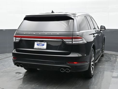 Used 2021 Lincoln Aviator Grand Touring w/ Elements Package Plus image 4