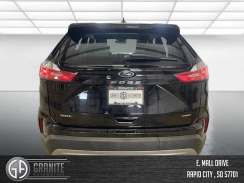 Used 2024 Ford Edge SEL AWD/4WD image 6