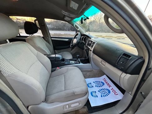 Used 2006 Toyota 4Runner SR5 image 15