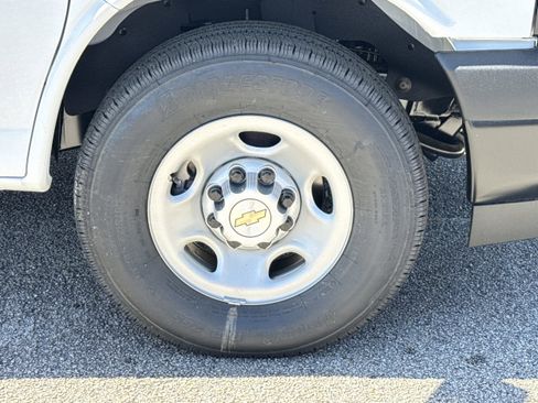 New 2026 Chevrolet Express 2500 w/ Driver Convenience Package RWD image 12