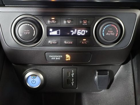 Used 2025 Nissan Leaf S FWD image 41