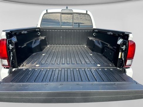 Used 2023 Toyota Tacoma SR AWD/4WD image 19