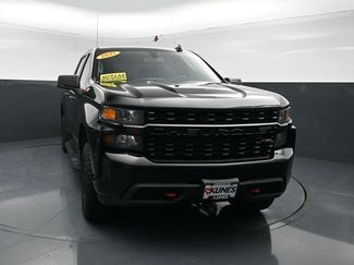 Used 2021 Chevrolet Silverado 1500 Custom Trail Boss w/ Midnight Edition AWD/4WD video 2