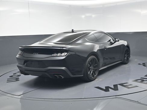 Used 2025 Ford Mustang GT Premium image 17