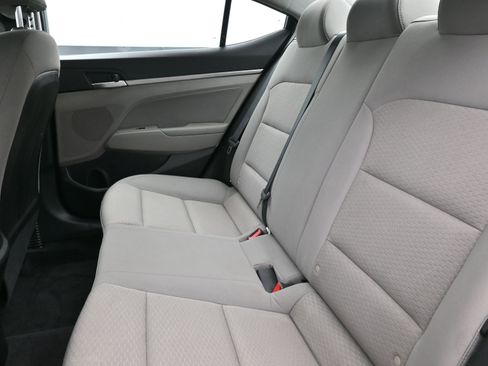 Used 2019 Hyundai Elantra SEL image 22