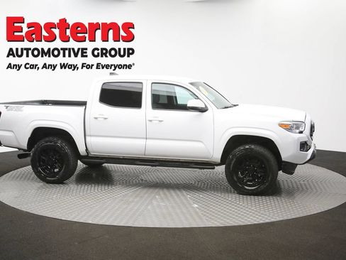 Used 2021 Toyota Tacoma SR AWD/4WD image 46