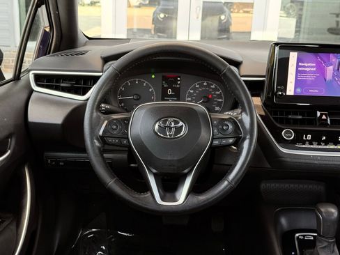 Used 2023 Toyota Corolla SE w/ SE Premium Package FWD image 30
