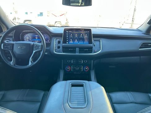 Used 2024 Chevrolet Tahoe RST w/ Sport Performance Package image 5