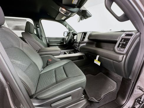 New 2026 RAM 1500 Express image 32