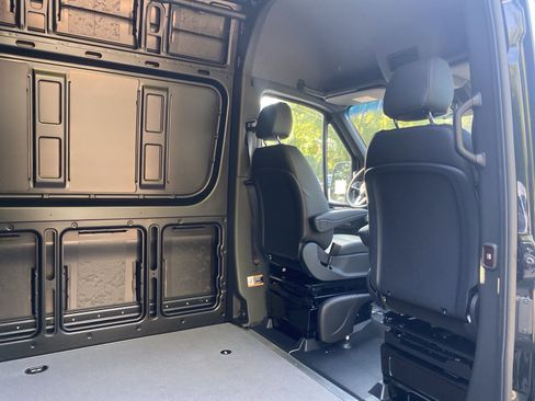 New 2024 Mercedes-Benz Sprinter 3500 image 9