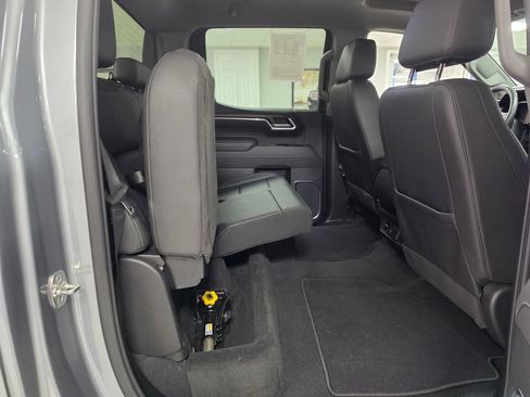 Used 2026 GMC Sierra 1500 SLT AWD/4WD image 33