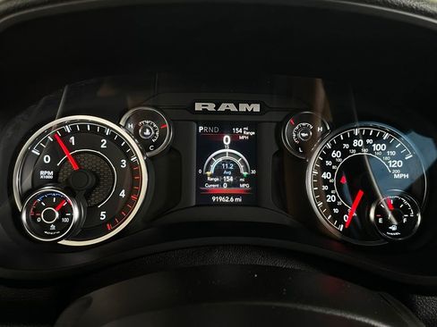 Used 2024 RAM 3500 Big Horn AWD/4WD image 30