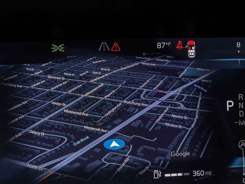 Used 2025 Volvo XC90 B6 Plus image 8