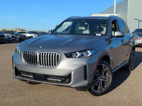 Used 2026 BMW X5 sDrive40i w/ Premium Package RWD image 3
