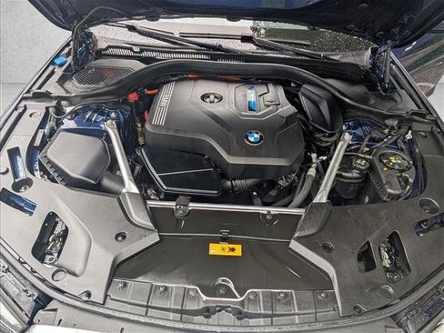 Certified 2023 BMW 530e w/ Convenience Package RWD image 25