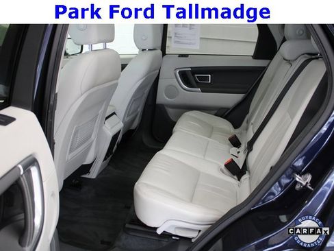 Used 2019 Land Rover Discovery Sport image 26